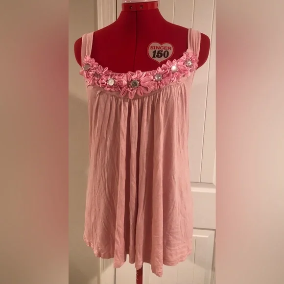 2 FOR $20 Y2K Pink Tank Top With 3D Flowers And Rhinestone Beaded Embellishments - Picture 4 of 10